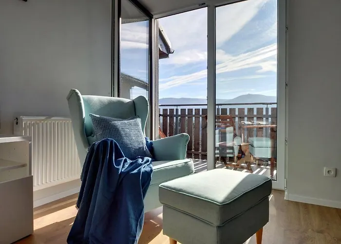 Invest Perla B12 שצ'קלארסקה פוראובה